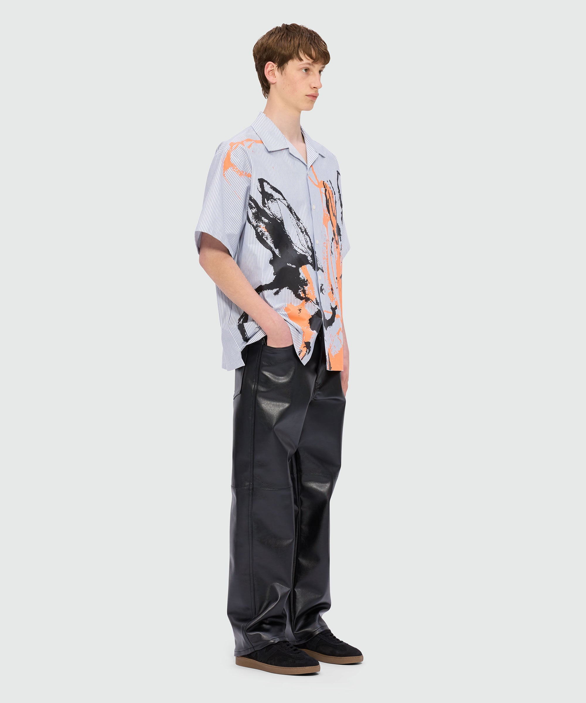 Blue Oxford striped bowling shirt with "Sketched Bunnies" print - 4