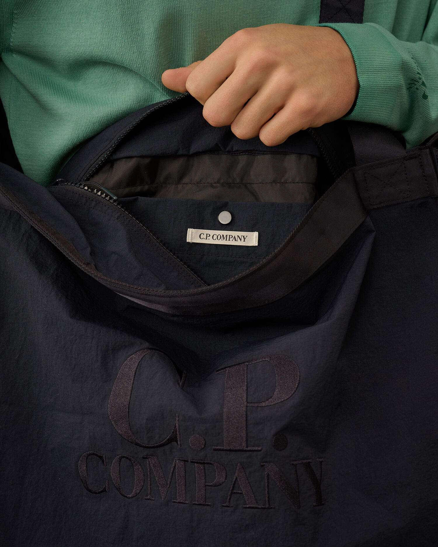 Plain Paper Touch Zipped Bag - 4