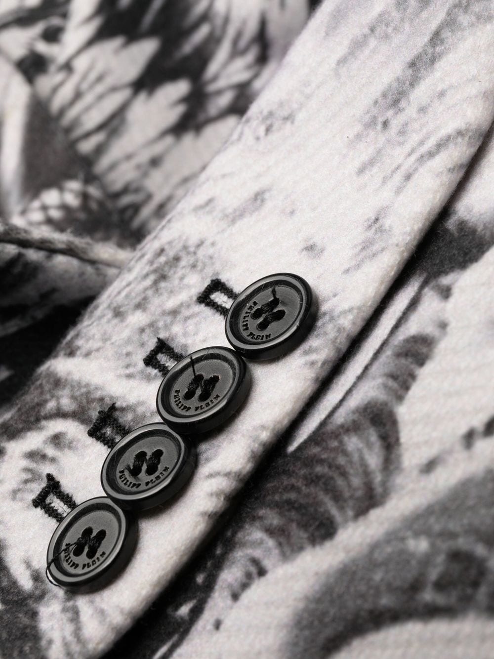tattoo-print wool coat - 7