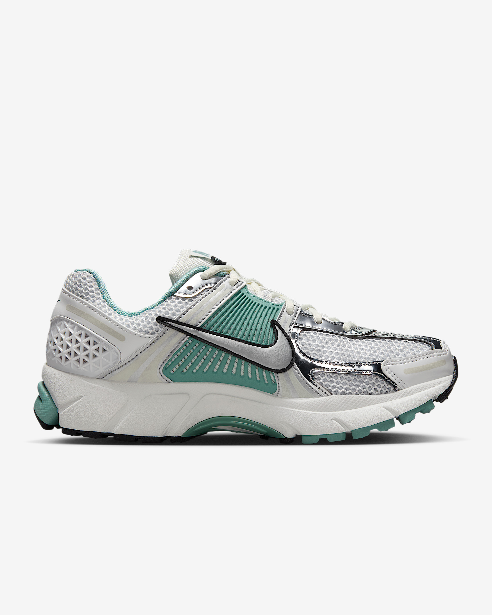 Nike Zoom Vomero 5 Women's Shoes - 3