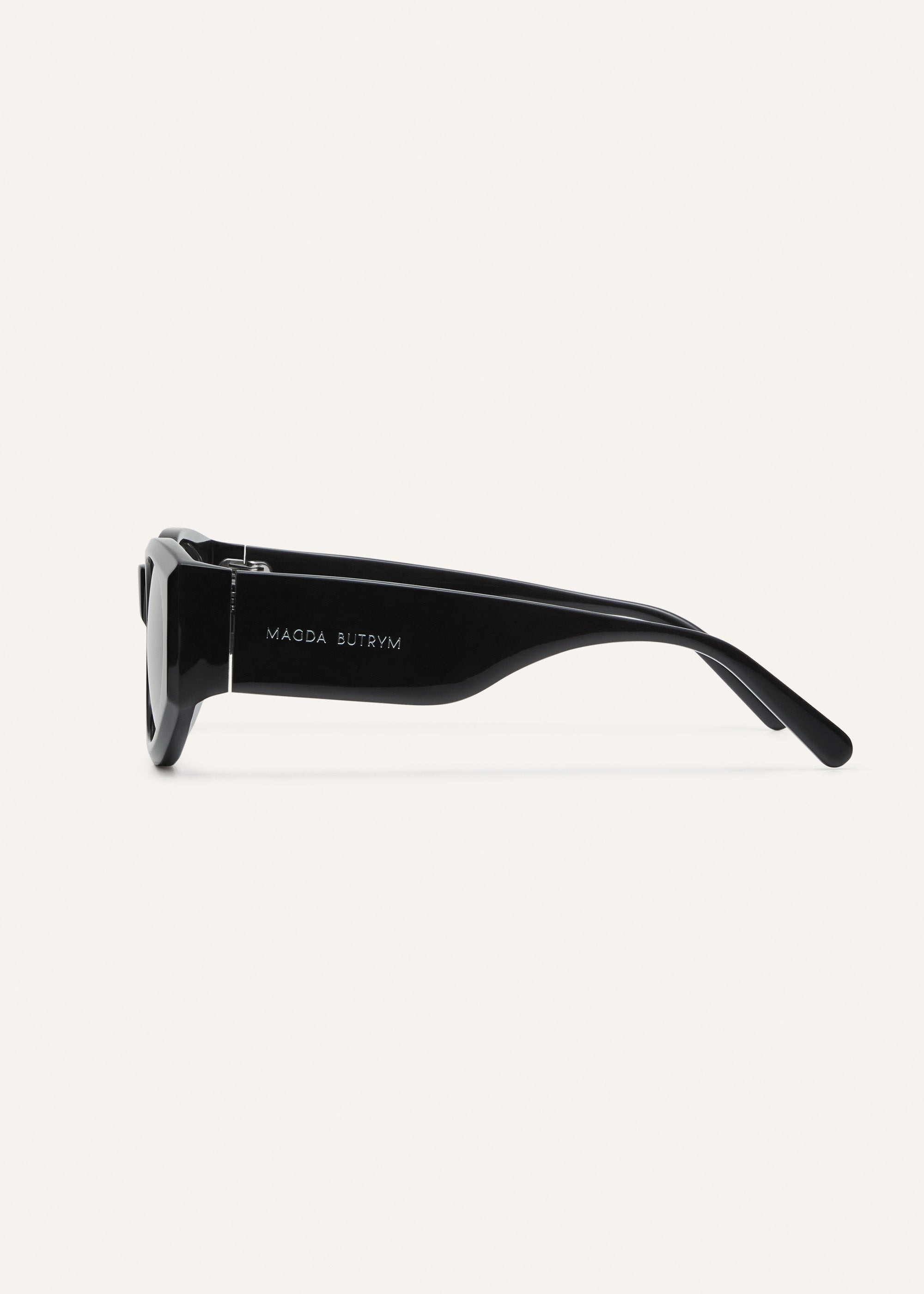 Oval sunglasses in black - 3