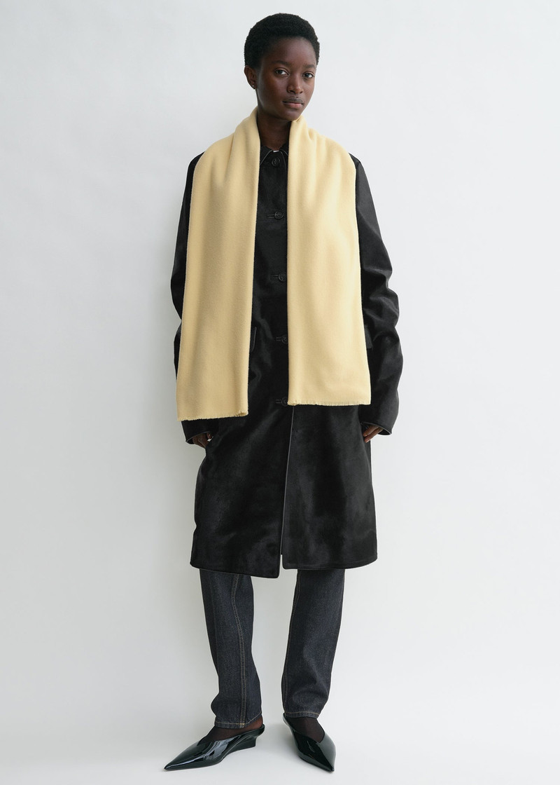 Totême Wide classic wool scarf soft yellow outlook