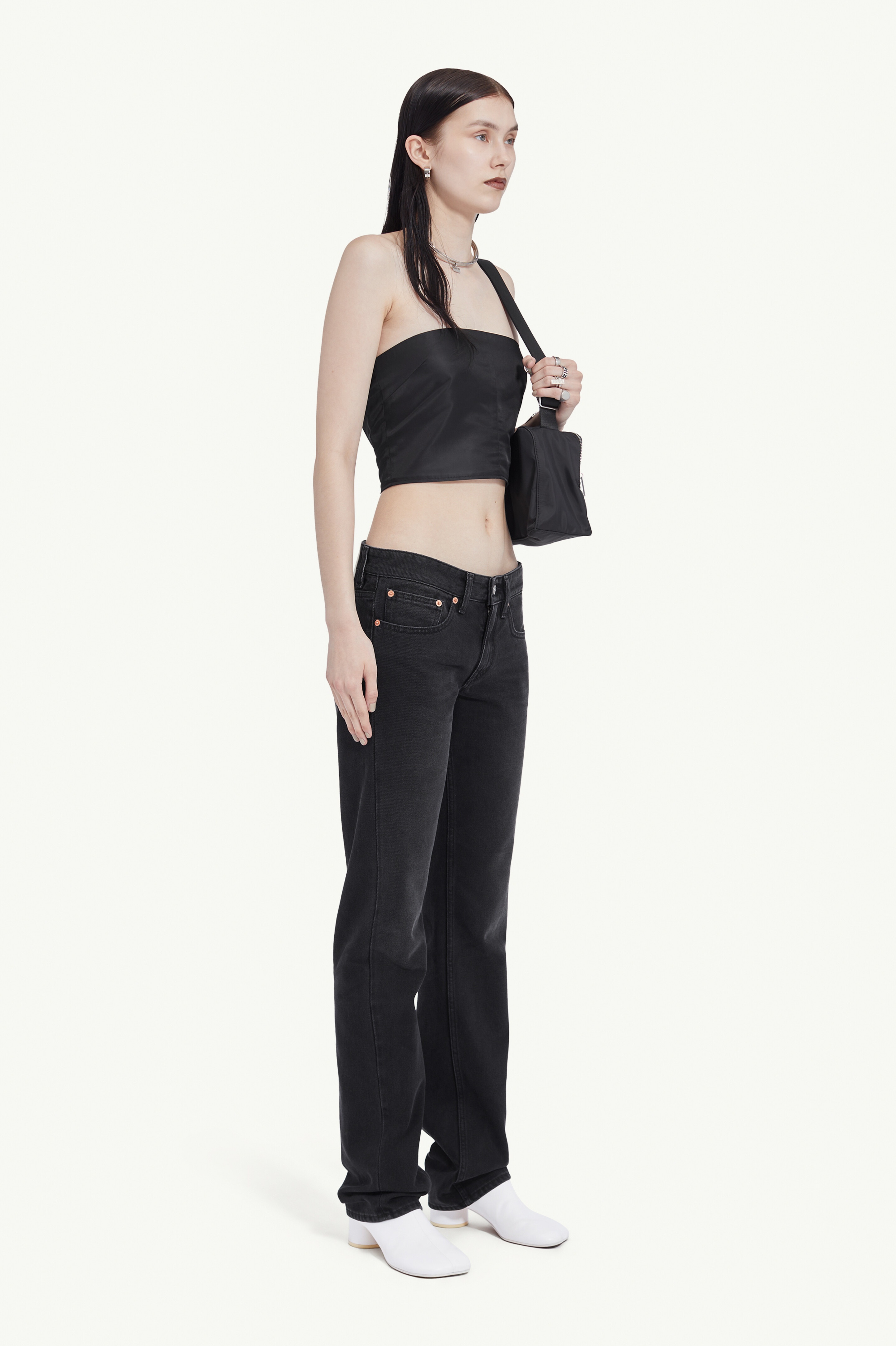 Low-rise straight leg jeans - 3