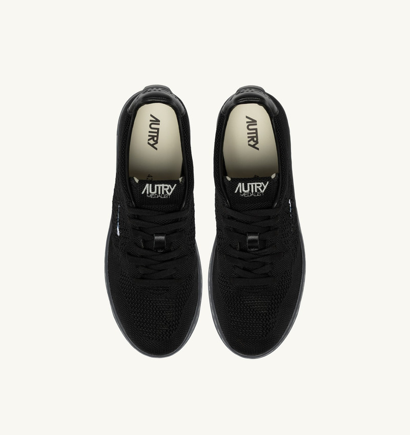 MEDALIST EASEKNIT LOW SNEAKERS IN BLACK KNIT 5