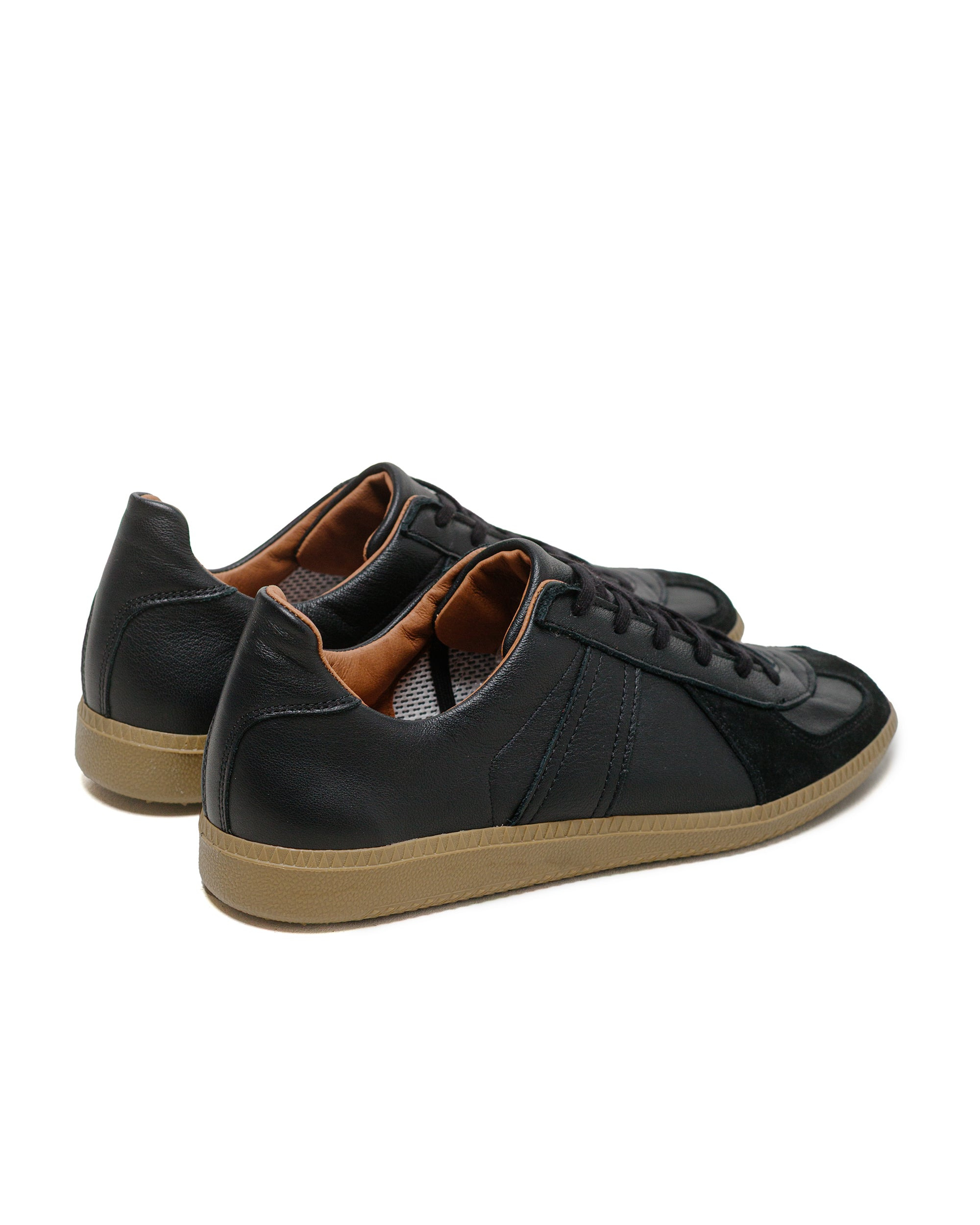German Military Trainer 1700L Black - 3