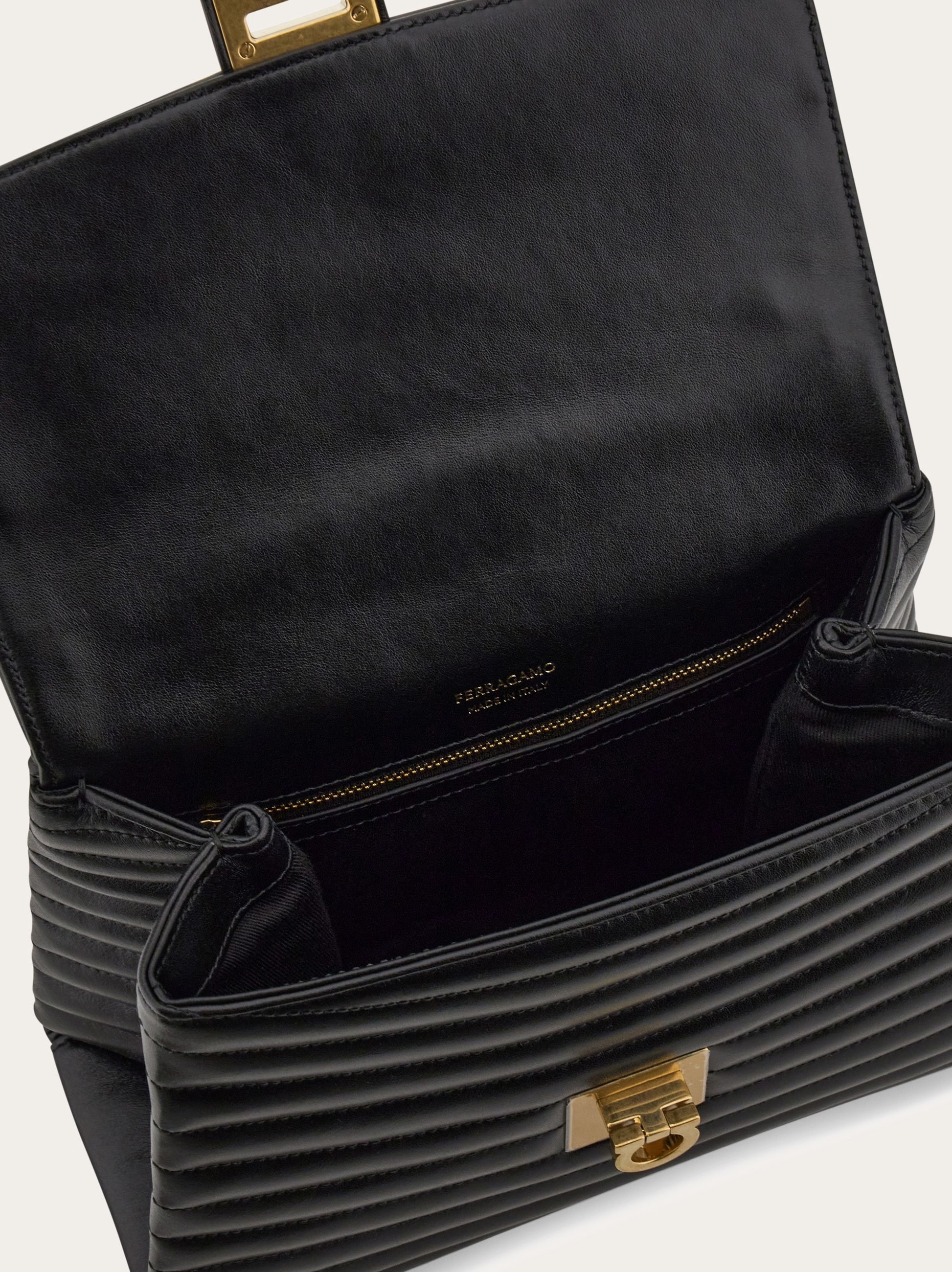 Quilted handbag (M) - 5