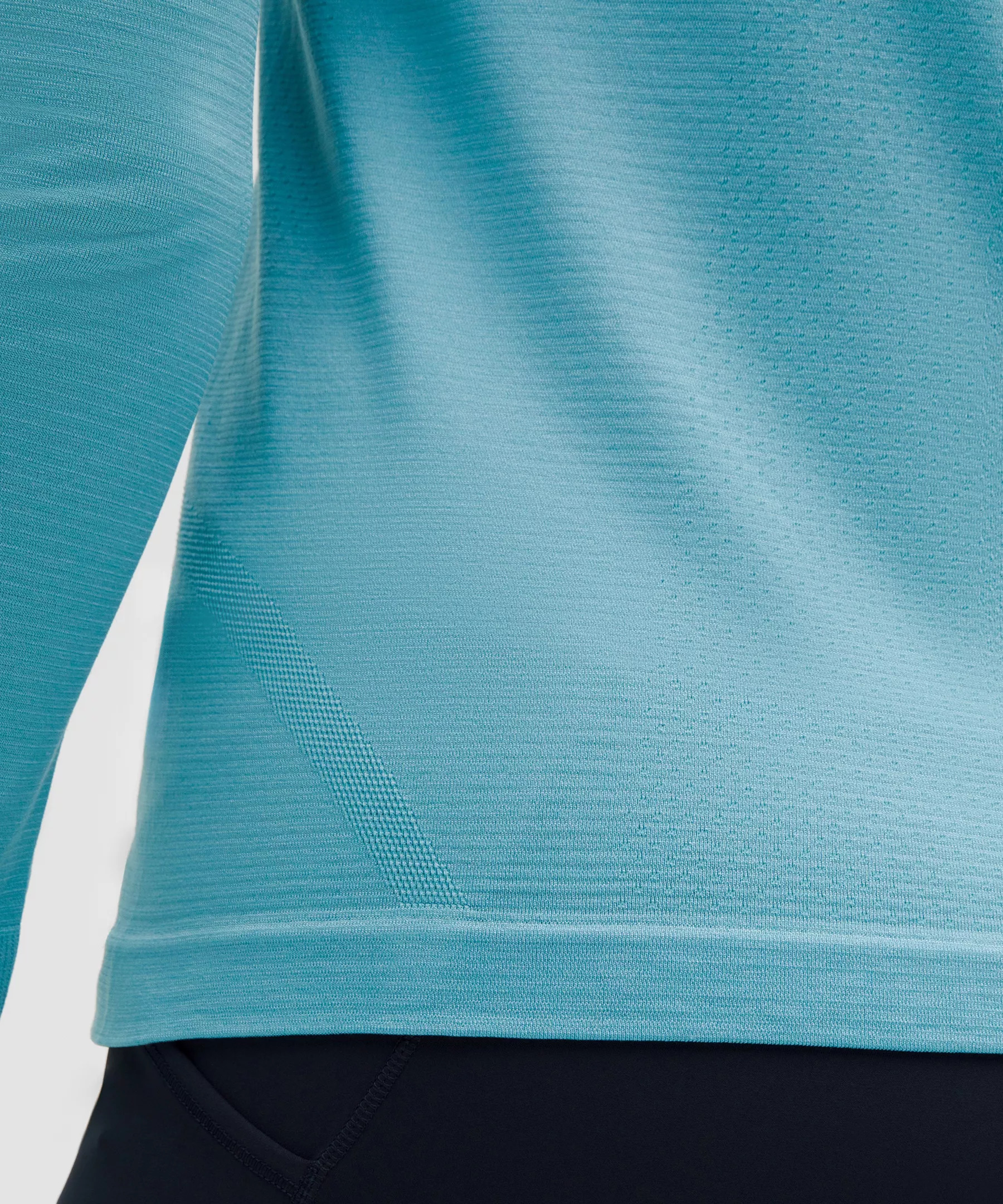 Swiftly Tech Long-Sleeve Shirt 2.0 *Waist Length - 6