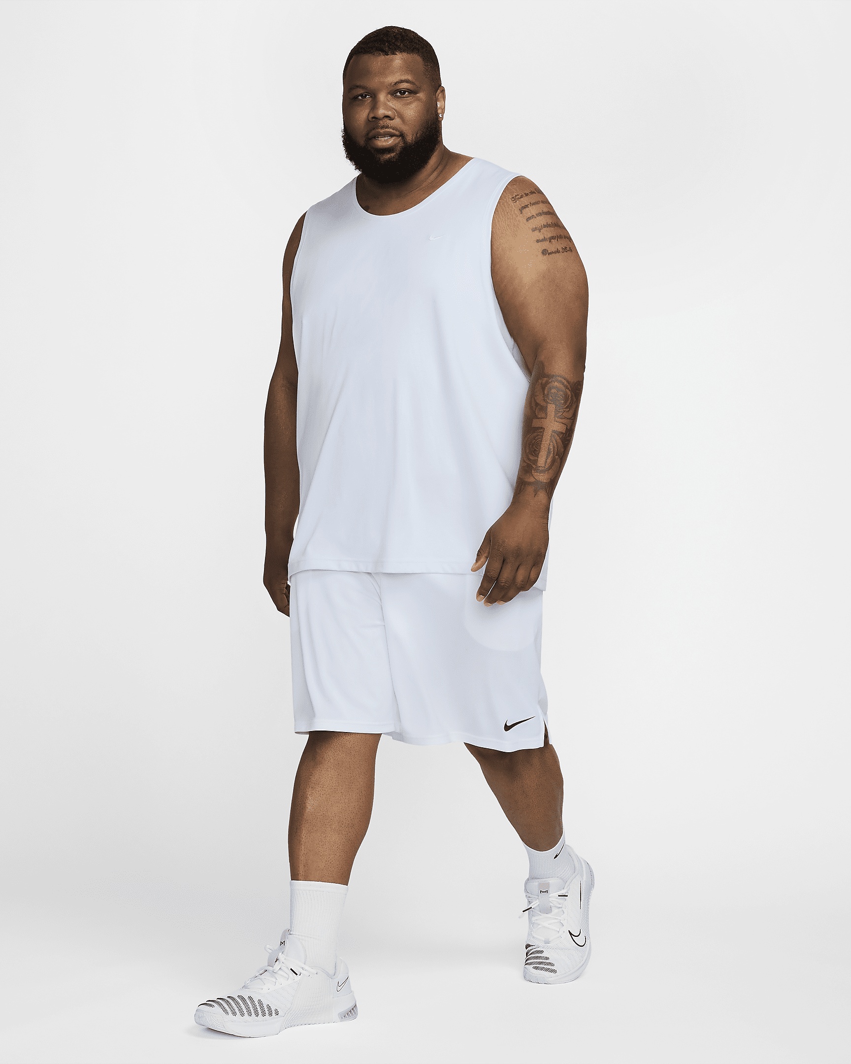 Nike Primary Men's Dri-FIT Versatile Tank - 14