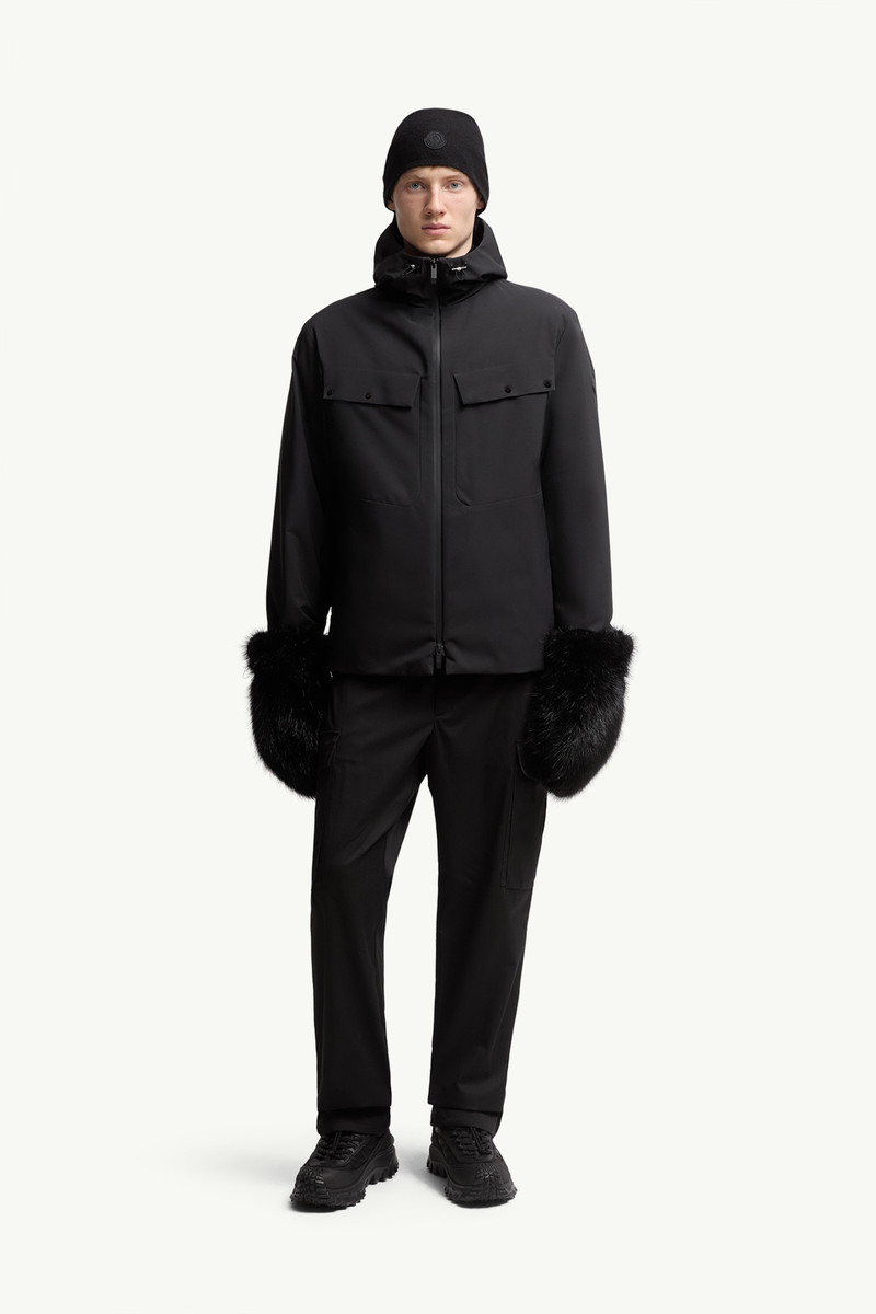 Moncler Escurays Hooded Short Down Jacket outlook