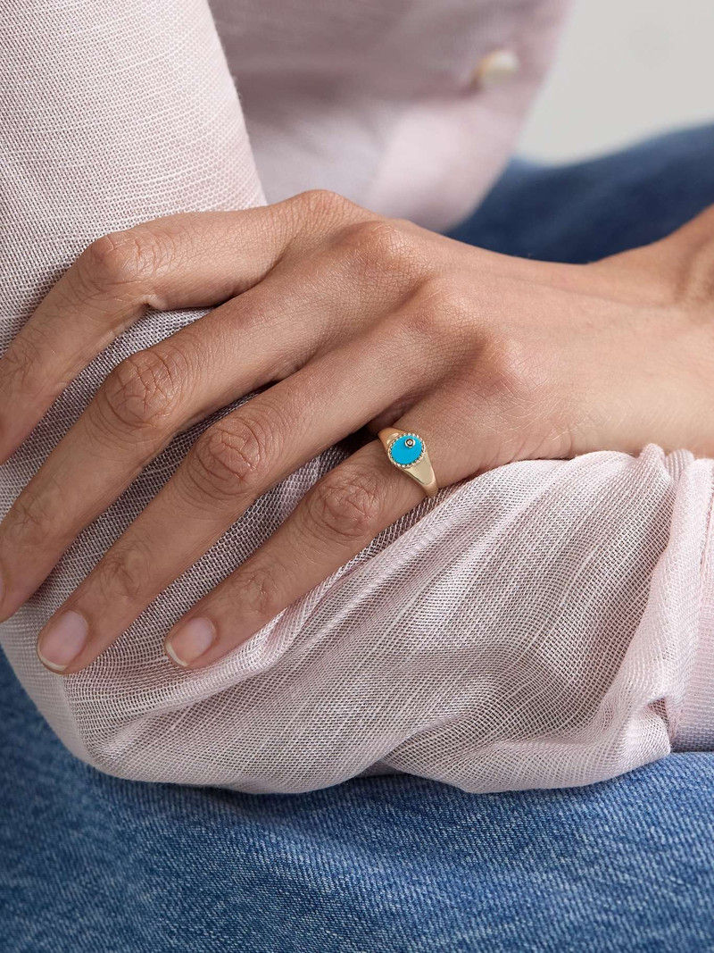 Yvonne Léon Baby Chevalière 9-karat gold, turquoise and diamond ring Turquoise outlook