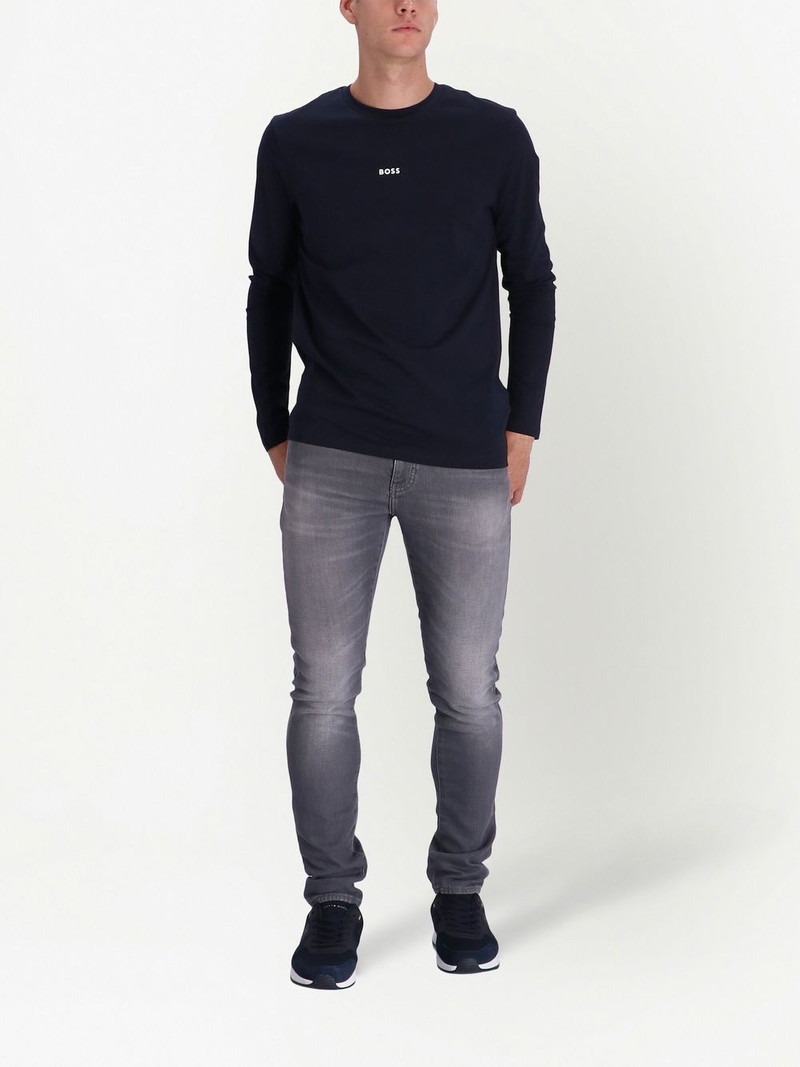 BOSS logo-print long-sleeve T-shirt outlook