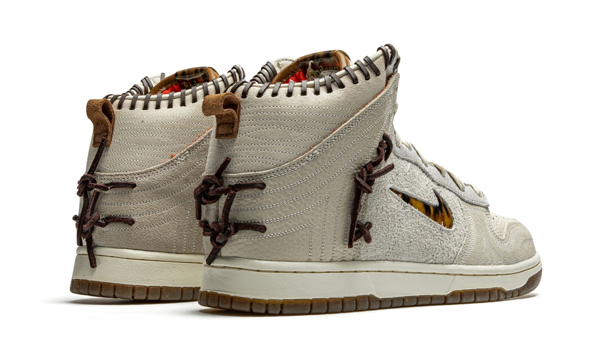 Nike Dunk High "Bodega - Friends & Family" - 3