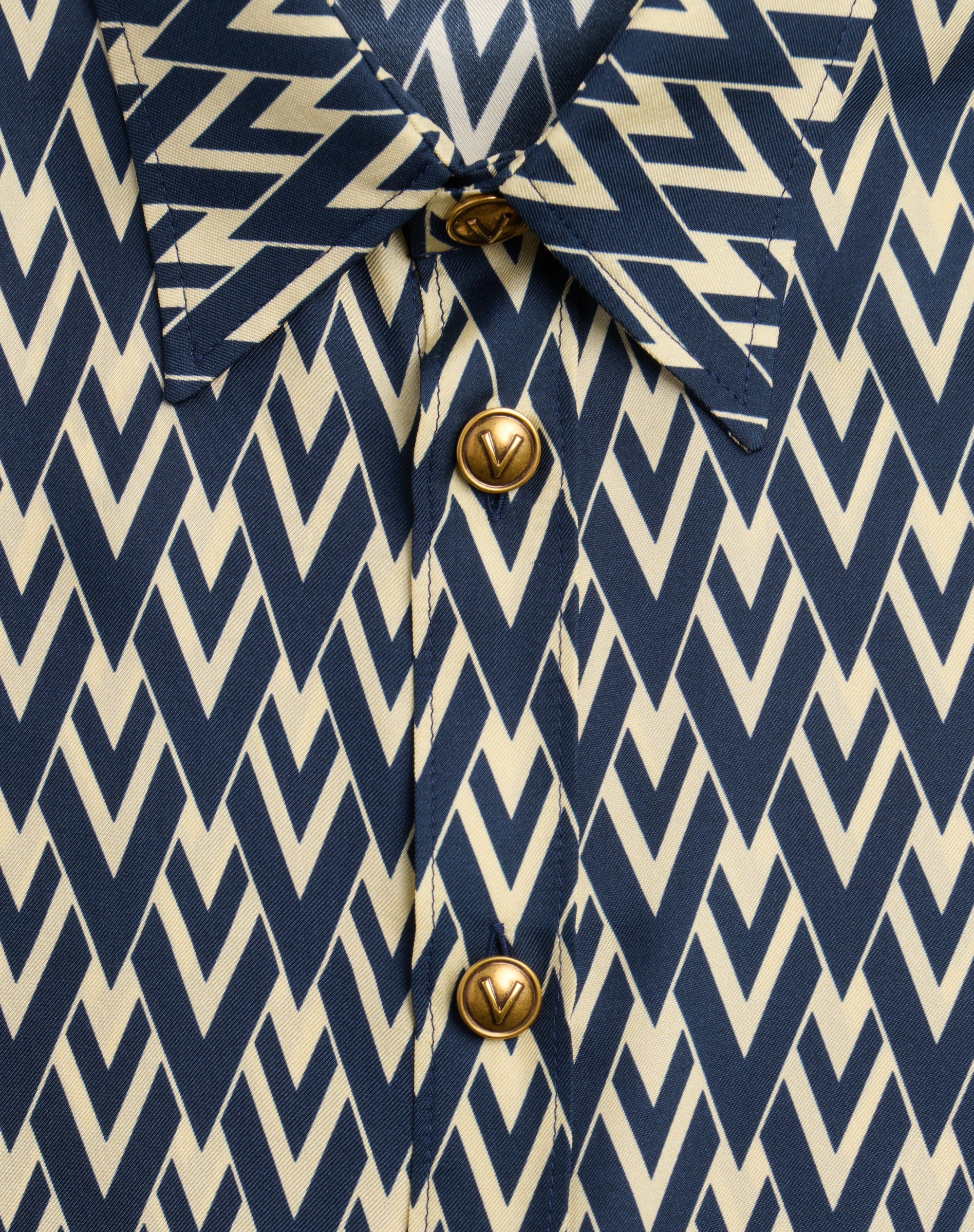 SILK TWILL SHIRT WITH TOUTE LA V PRINT - 8