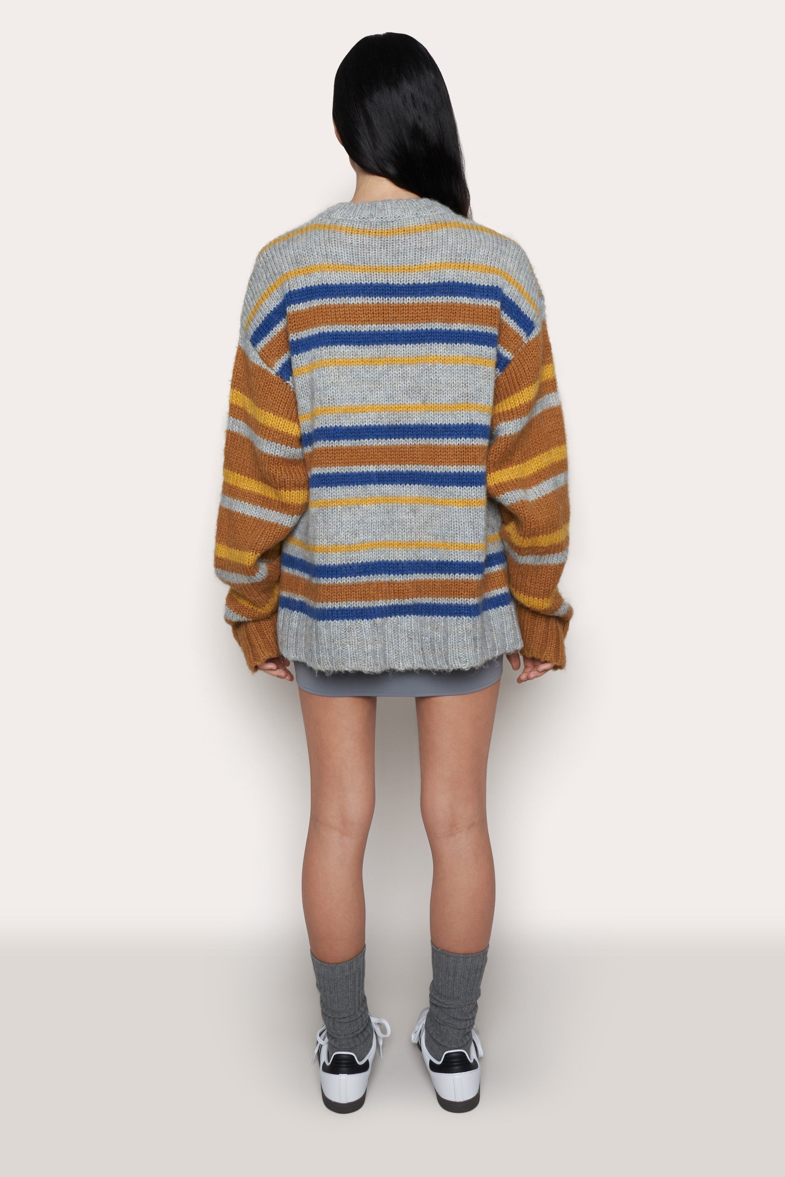 OVERSIZED CREWNECK - 11