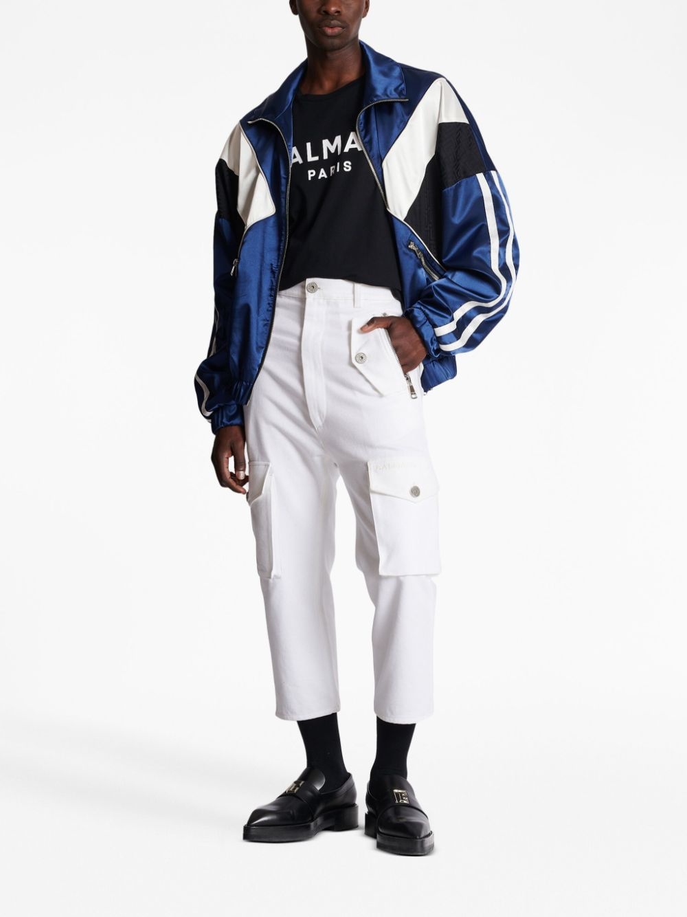 logo-plaque cargo-style cropped trousers - 2