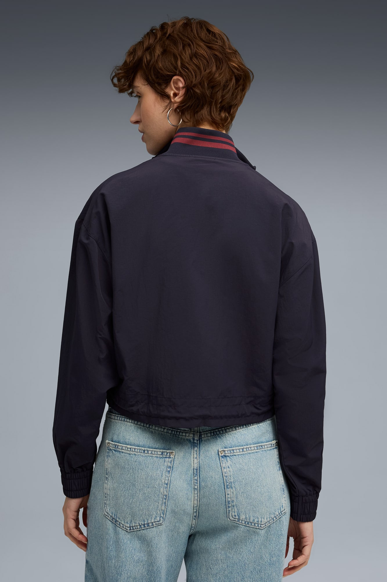Premium ESS Woven Jacket Women - 4