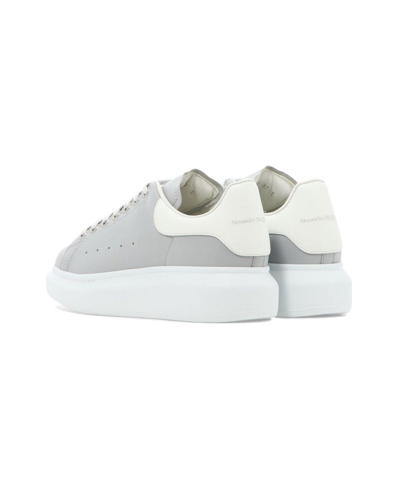 Oversized Low-top Sneakers - 4