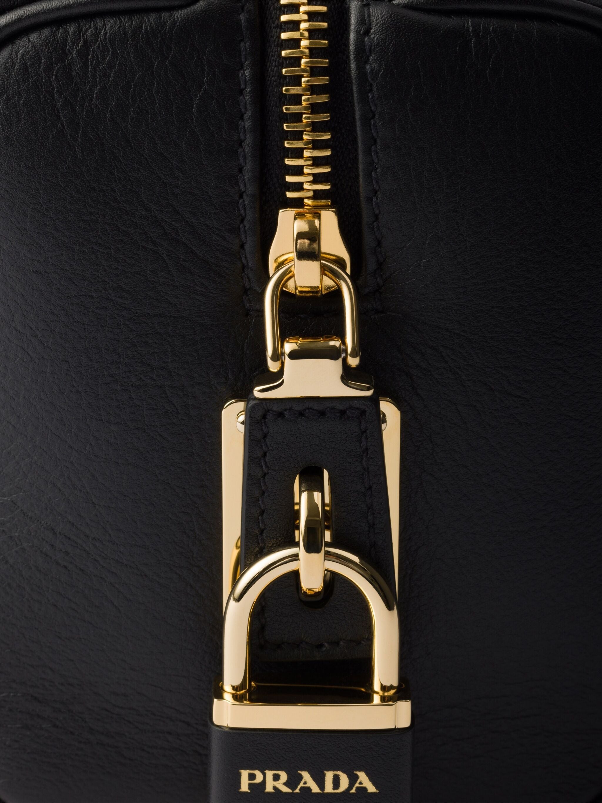 Medium Leather Shoulder Bag - 6