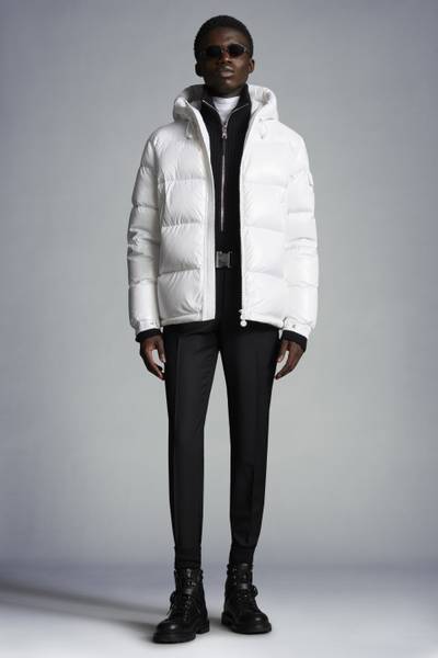 Moncler Ecrins Short Down Jacket outlook