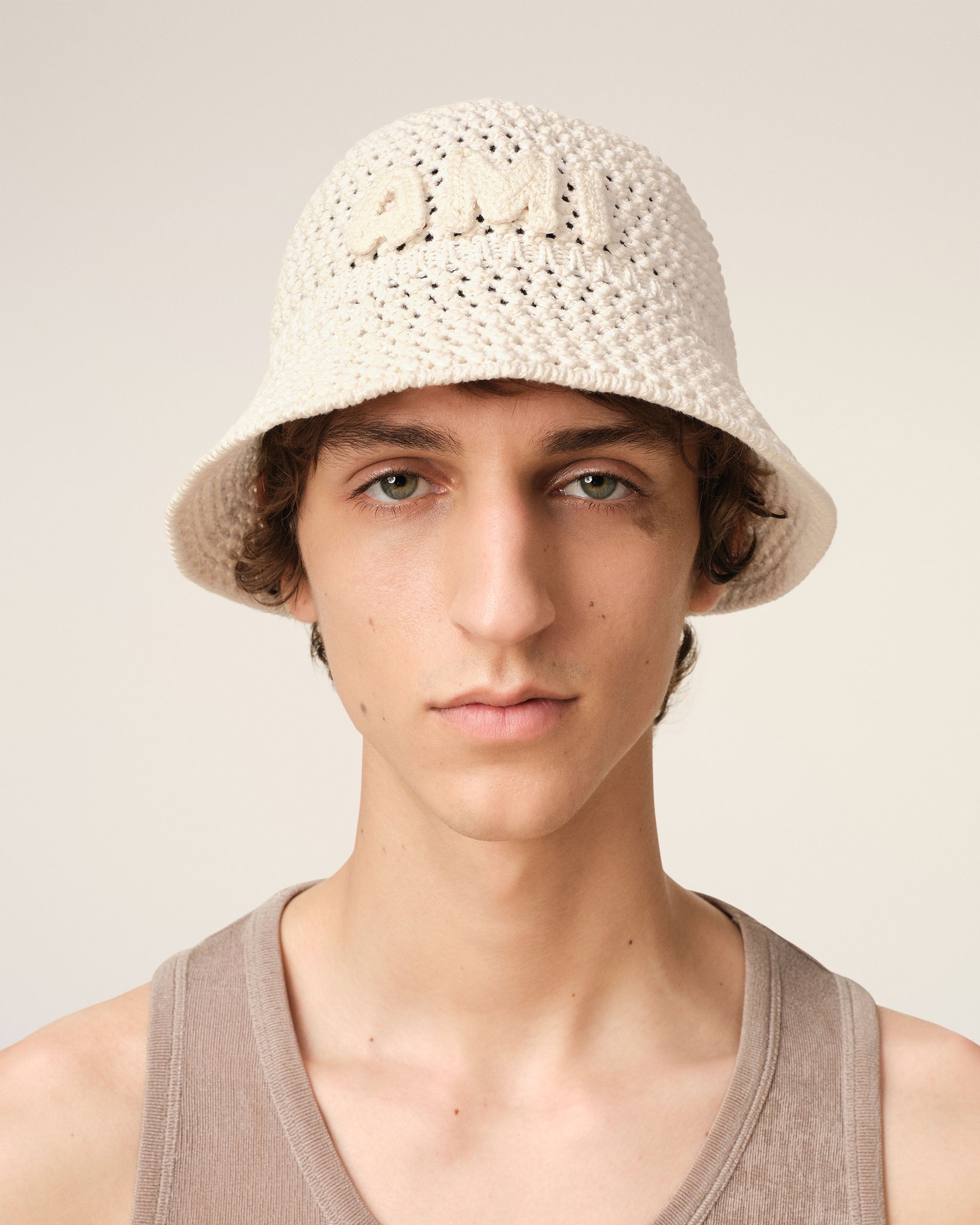 BEIGE KNIT AMI PATCH BUCKET HAT - 2
