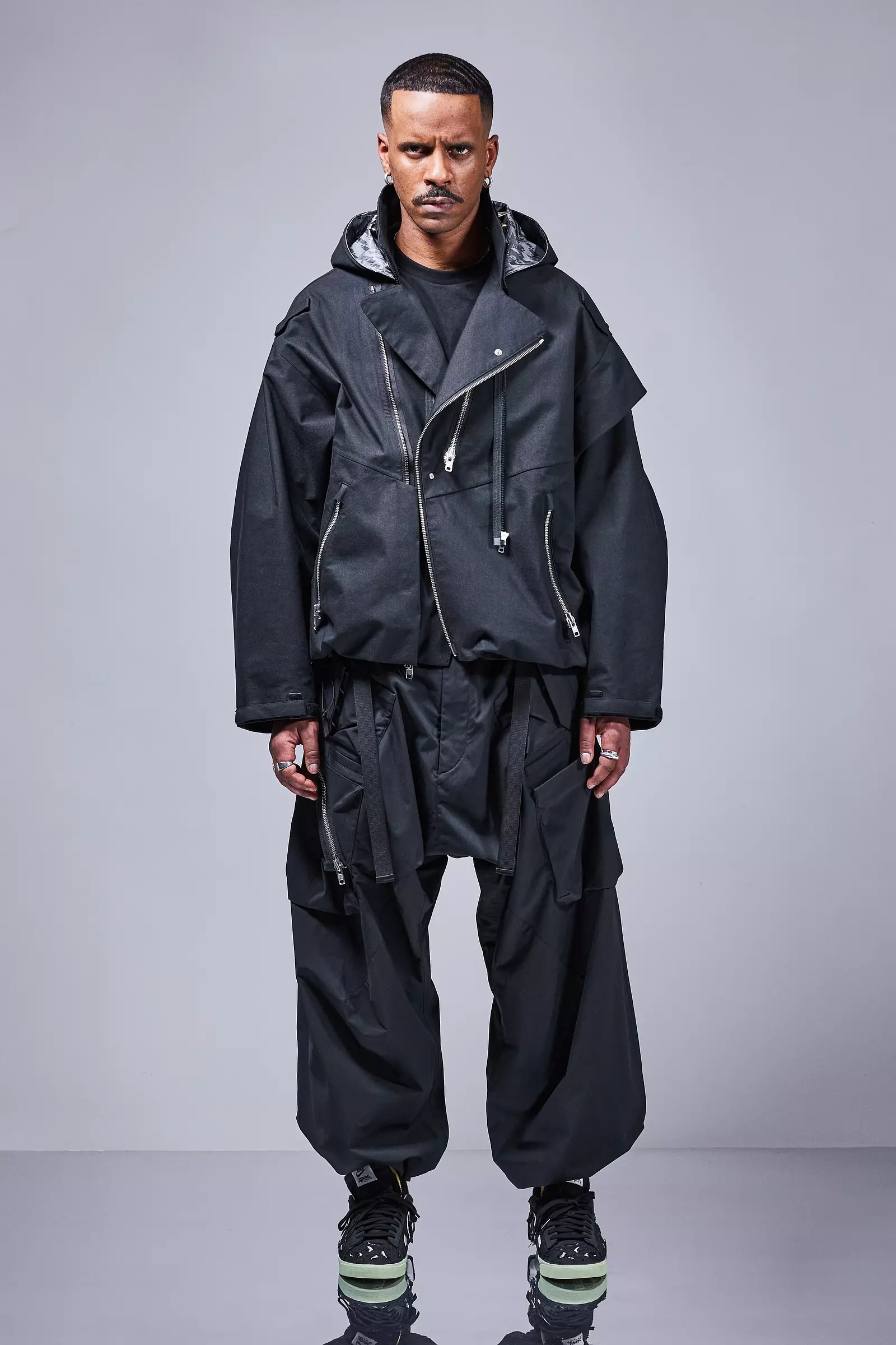 P30AL-E Encapsulated Nylon Ultrawide Drawcord Cargo Trouser Black - 15