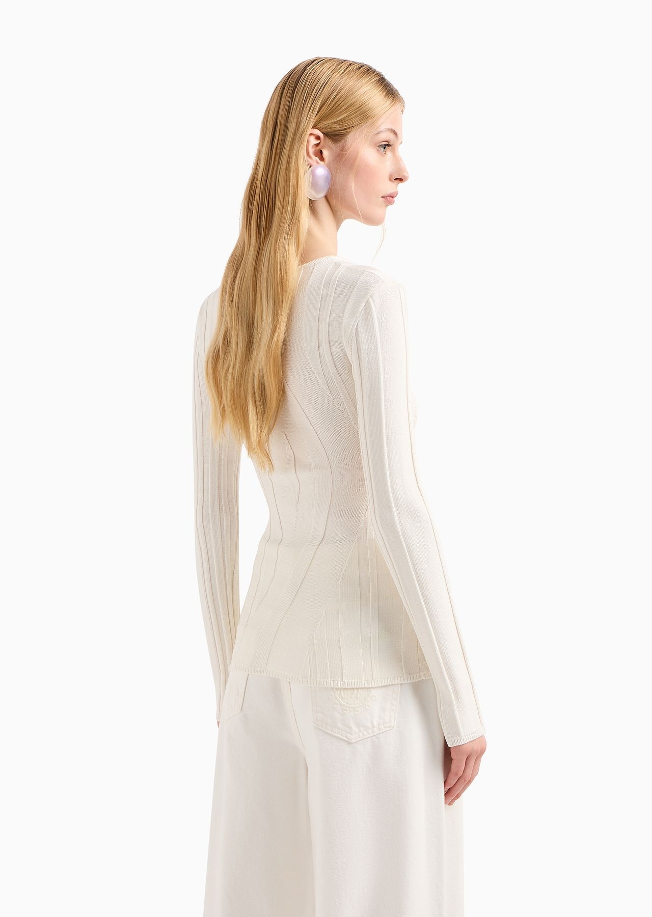 Viscose jumper with an irregular pattern - 3