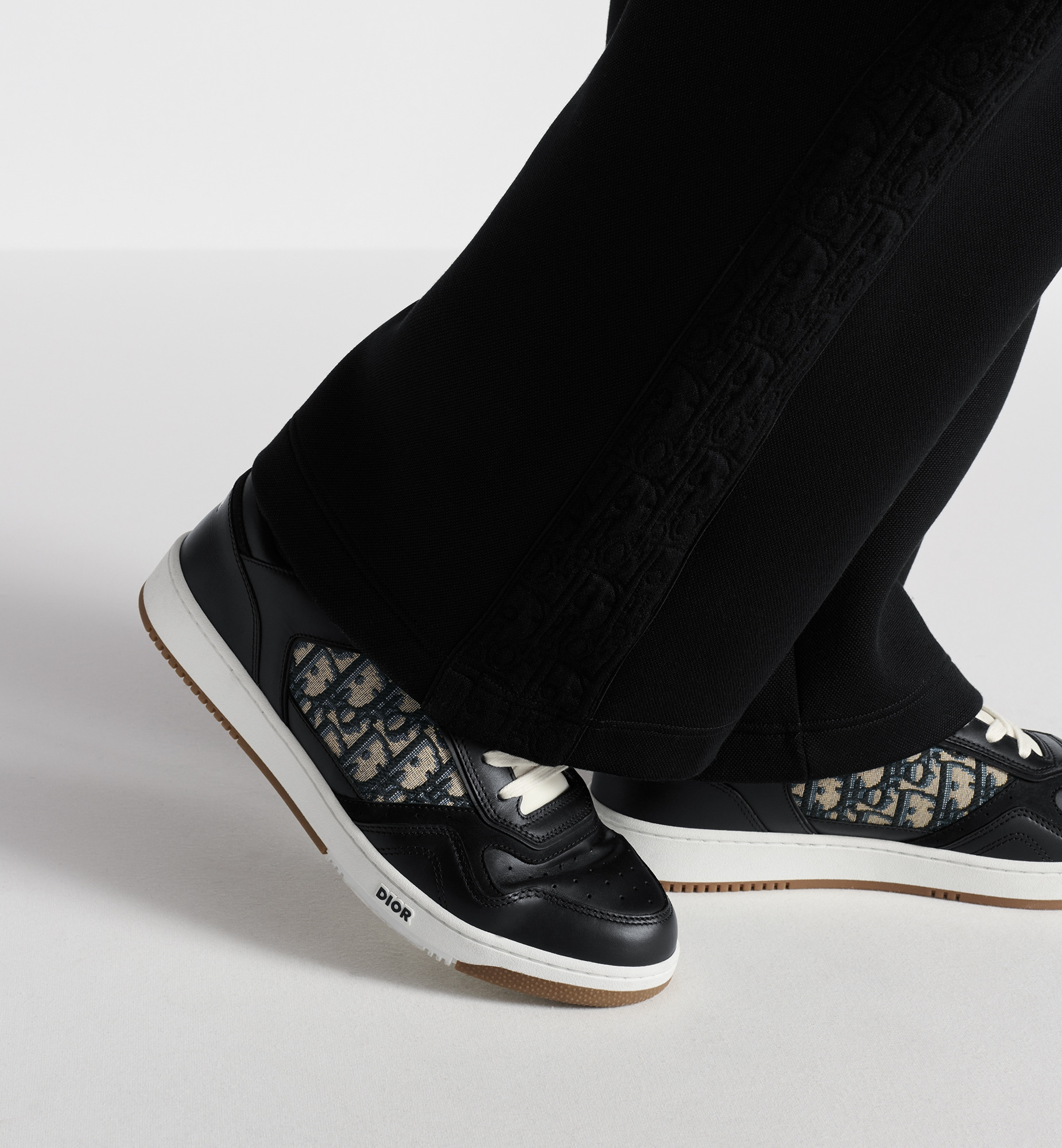 B27 Low-Top Sneaker - 3