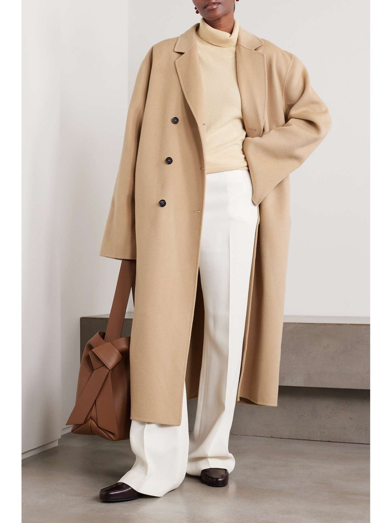 Totême Cashmere turtleneck sweater outlook