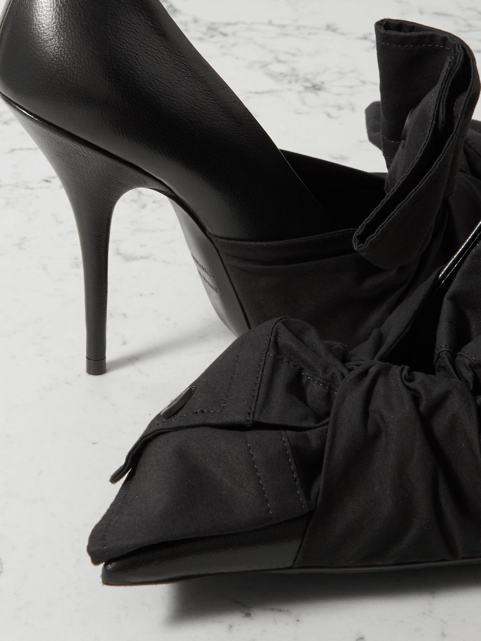 Poplin-trimmed leather pumps Black - 4