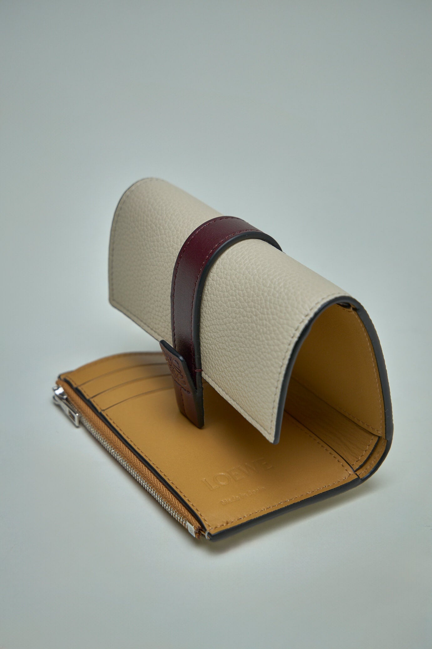 Loewe SGC Compact Zip Wallet | labelsfashion | REVERSIBLE