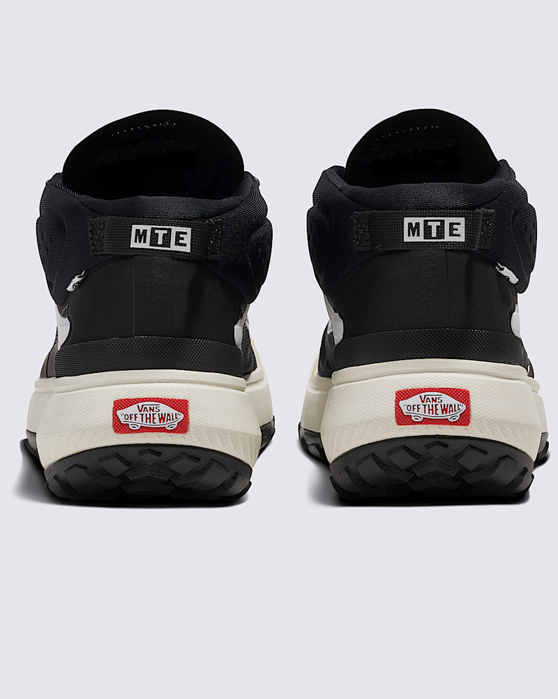 Crosspath Mid Shoe 4