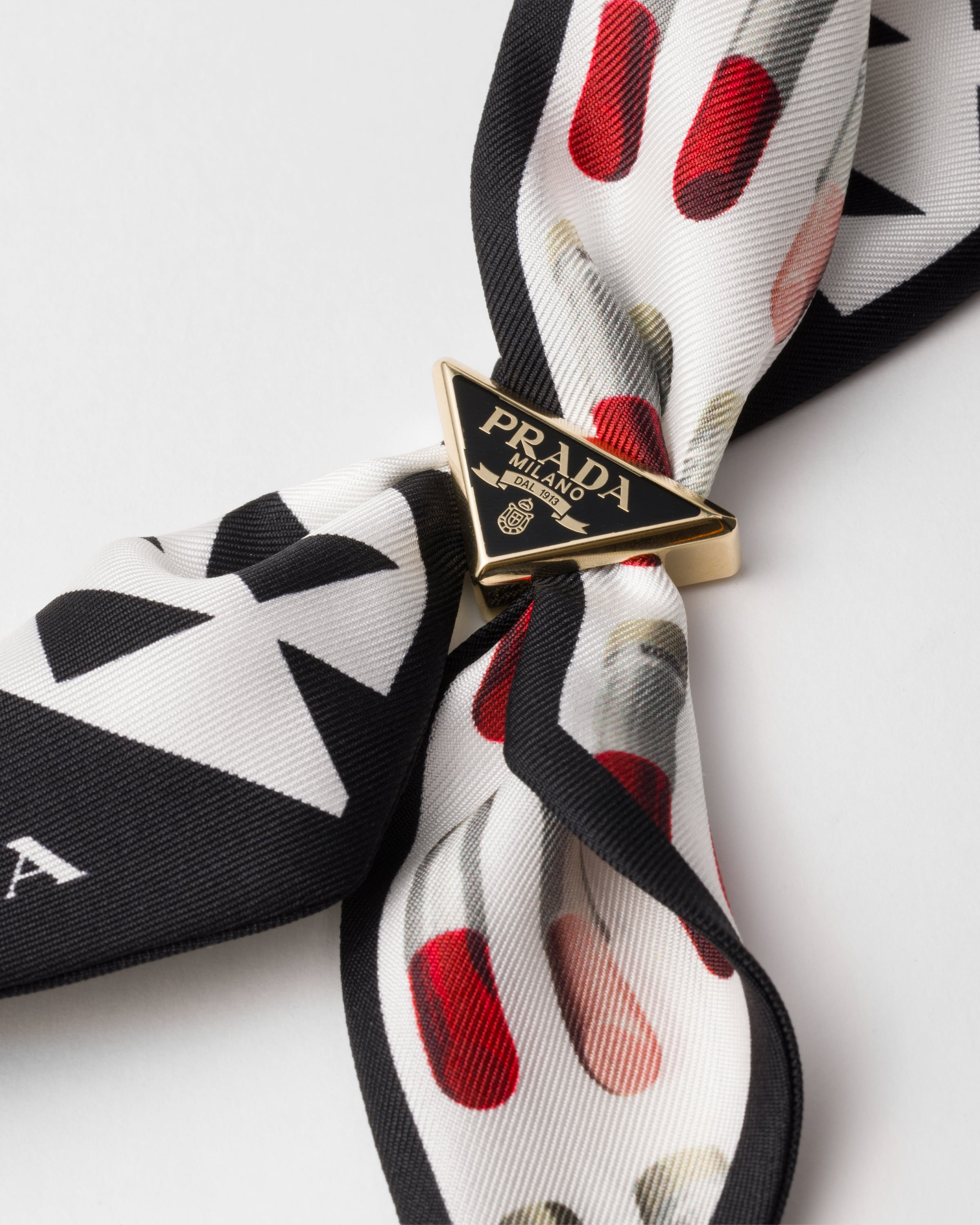 Metal scarf clip - 3