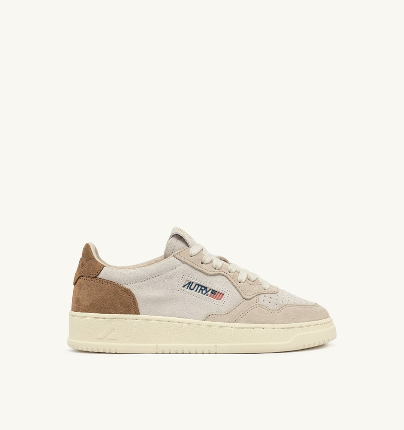 MEDALIST LOW TRICOLOR SNEAKERS IN SAND AND CIGAR SUEDE 1