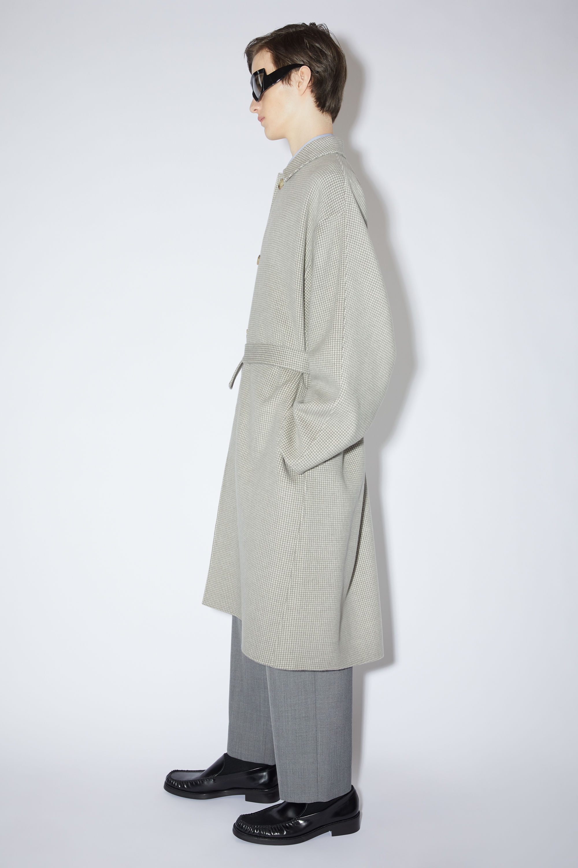Single-breasted belted coat - Grey/off white - 4