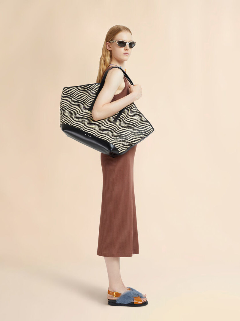 Marni BLACK RAFFIA-EFFECT WAVES TOTE BAG outlook