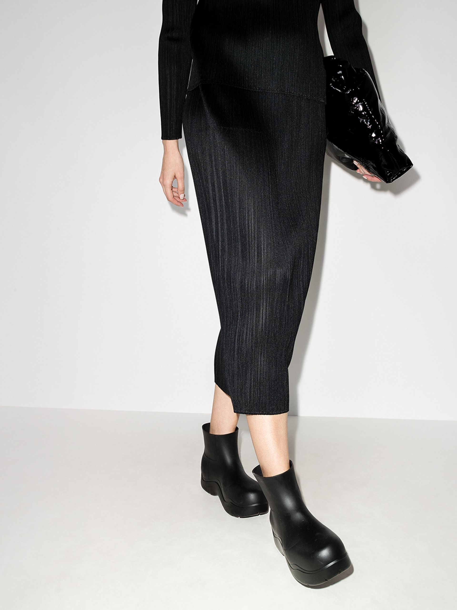 black Basics plissé midi skirt - 2