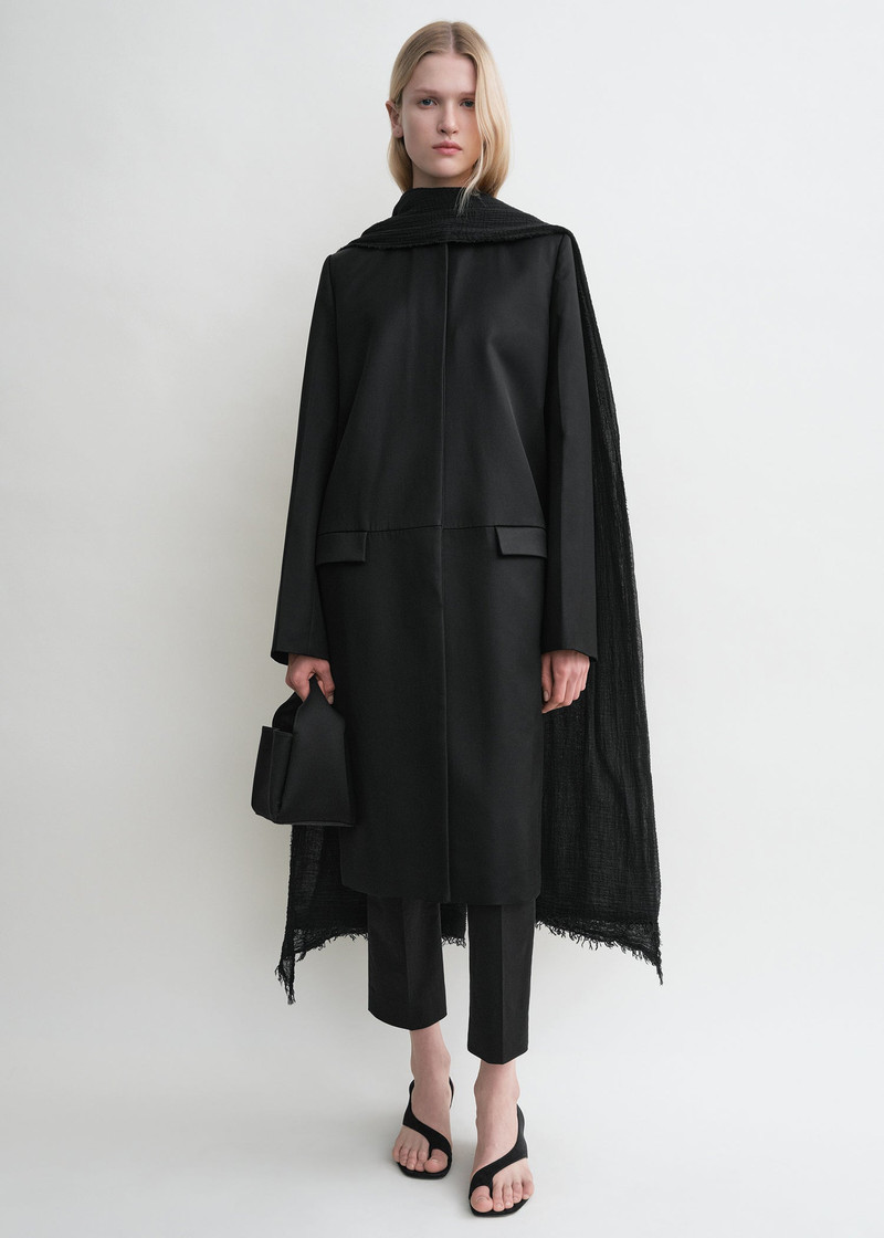 Totême Chintz coat black outlook