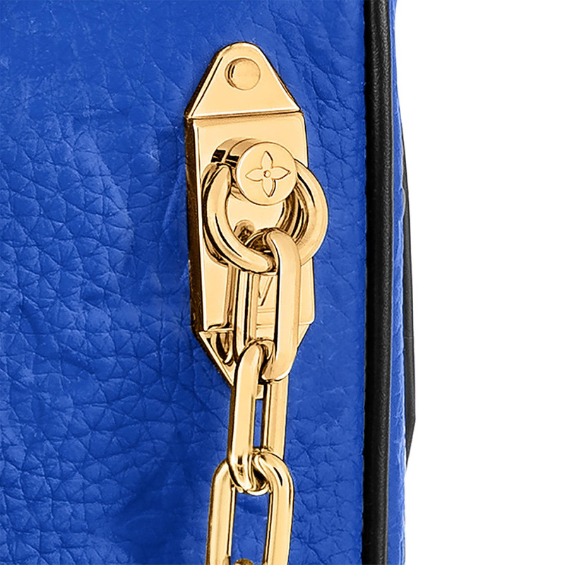 Louis Vuitton Dopp Kit outlook