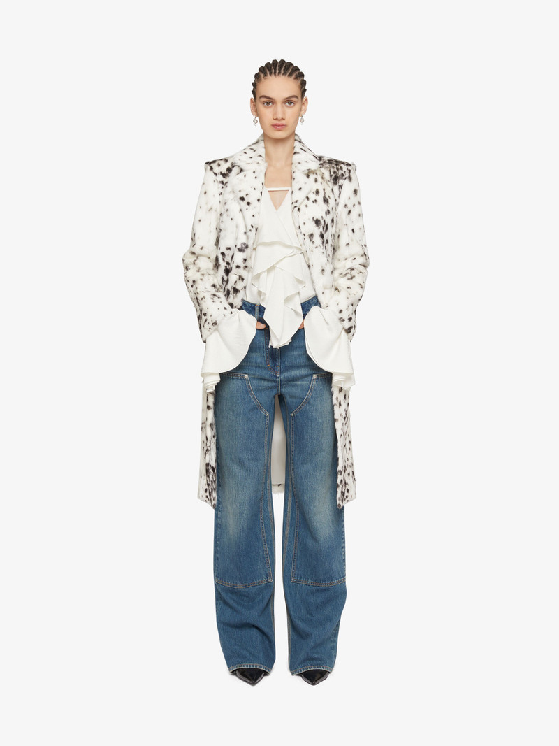 Givenchy COAT IN FUR WITH SNOW LEOPARD PRINT outlook