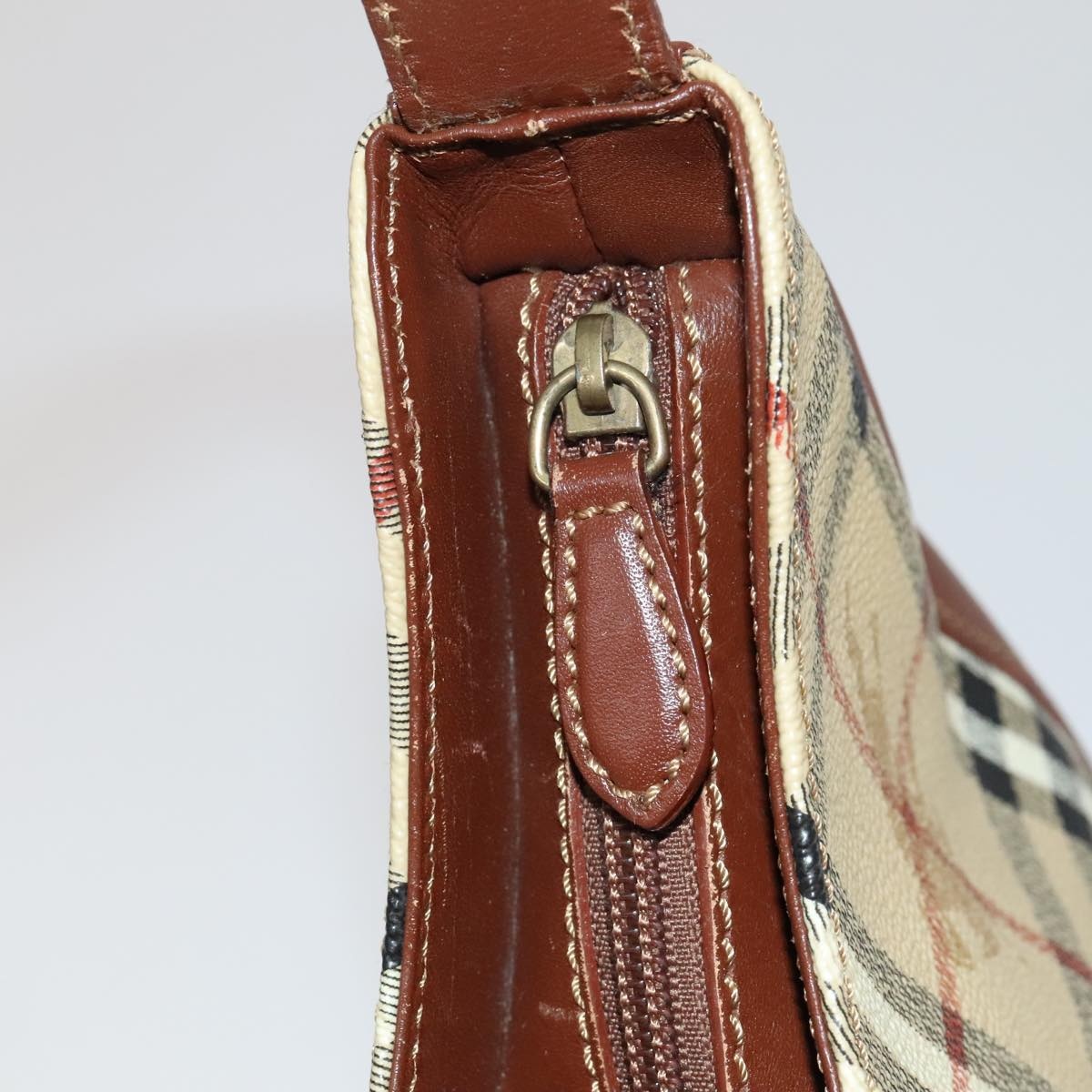 Burberry Nova Check Shoulder Bag Pvc Leather Beige - 10