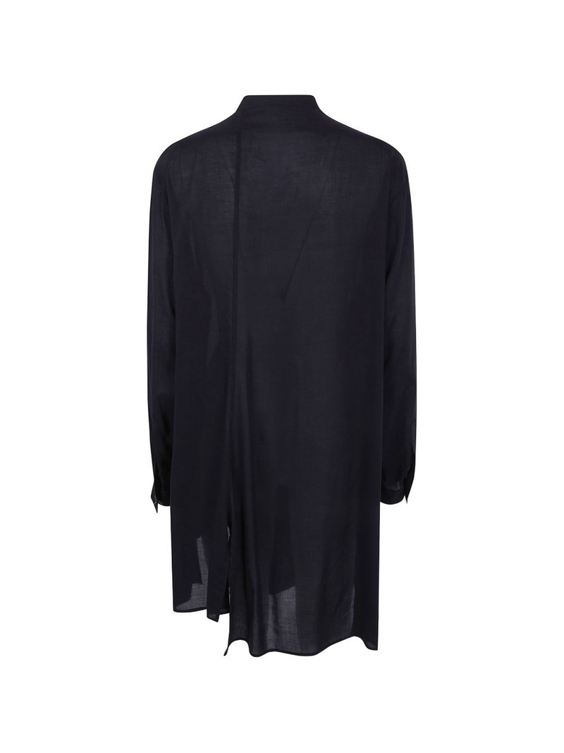 Y's buttoned shirt outlook