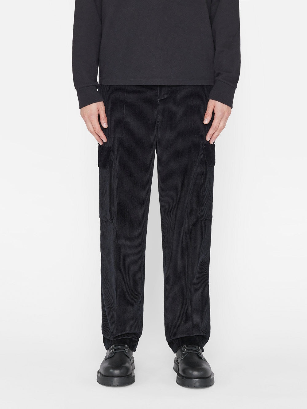 Wide Wale Corduroy Cargo Pants in Noir - 3