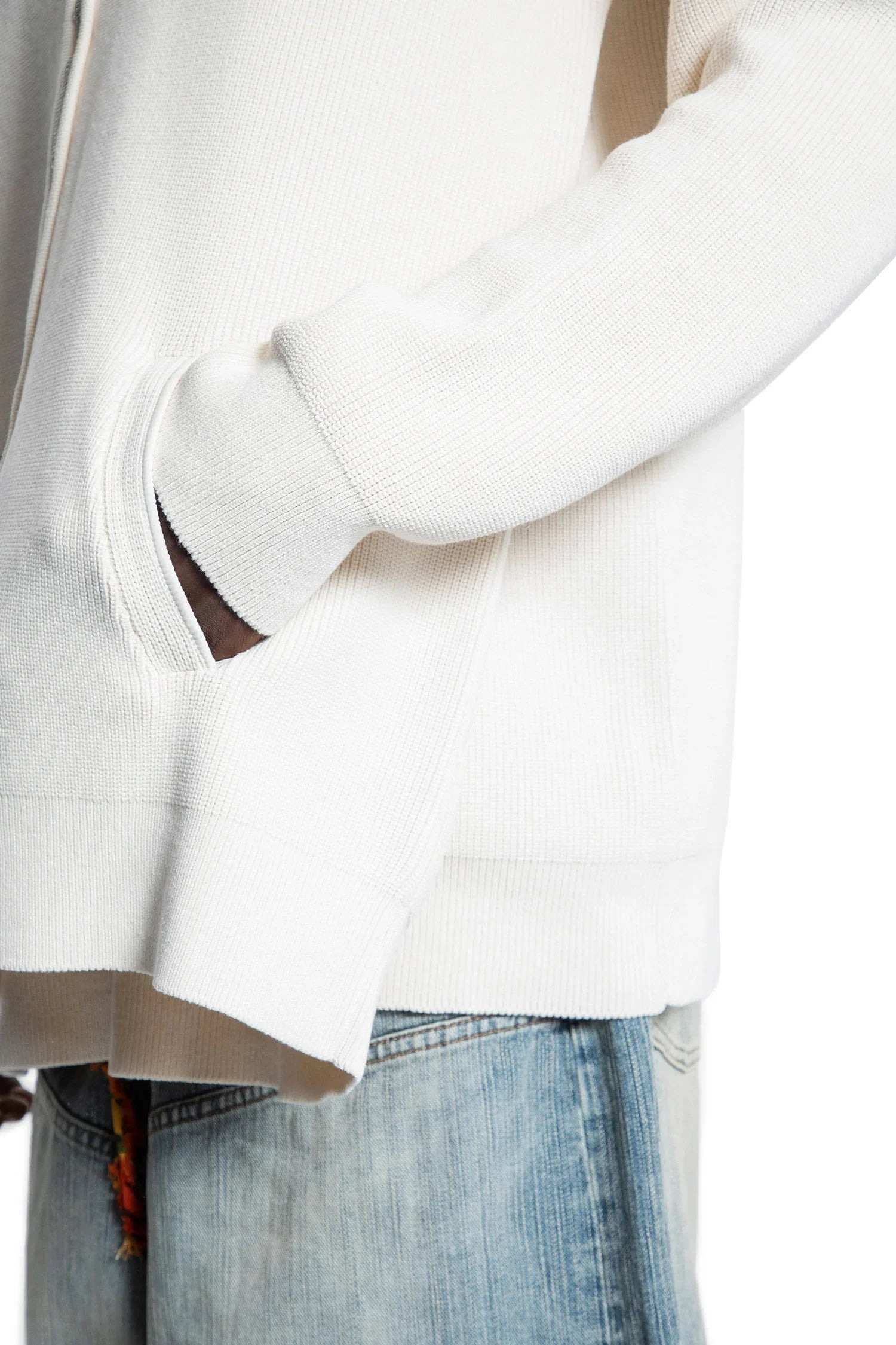 Intertwined-Zip-Up-Sweater - 4