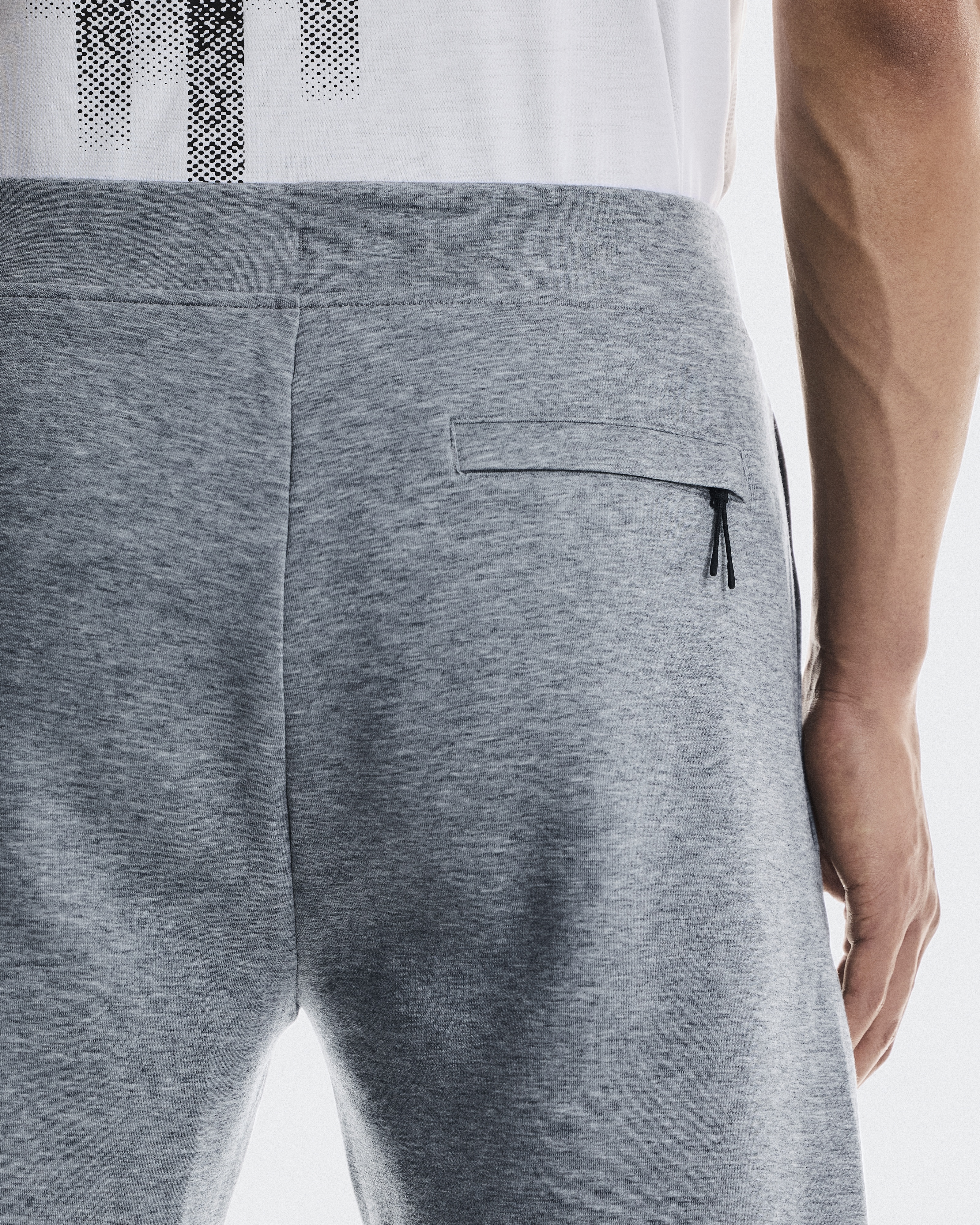 Focus Tech Sweatpants - 5