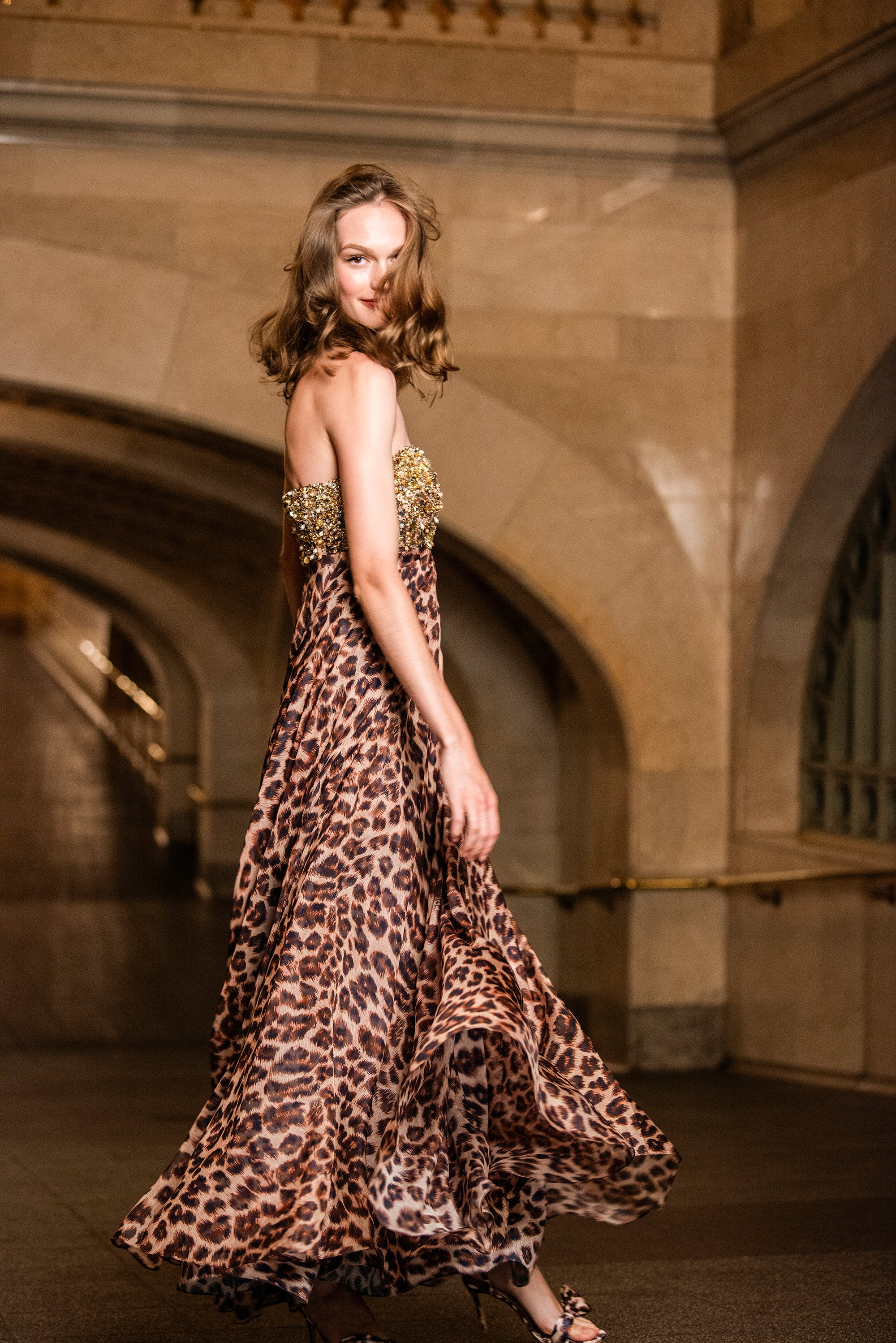 Ames Gown - Big Cat - 6