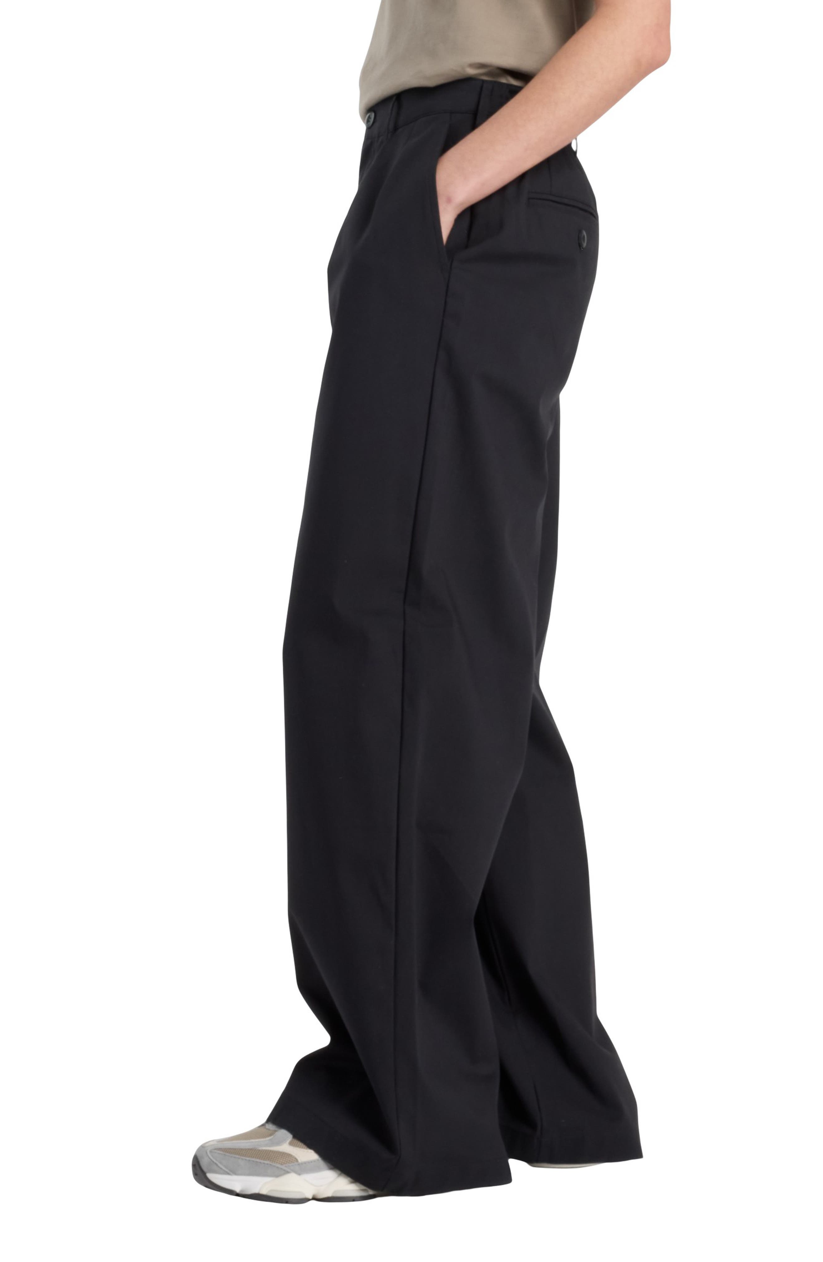 New Balance Boylston Pleated Cotton Blend Twill Pants in Black at Nordstrom - 3