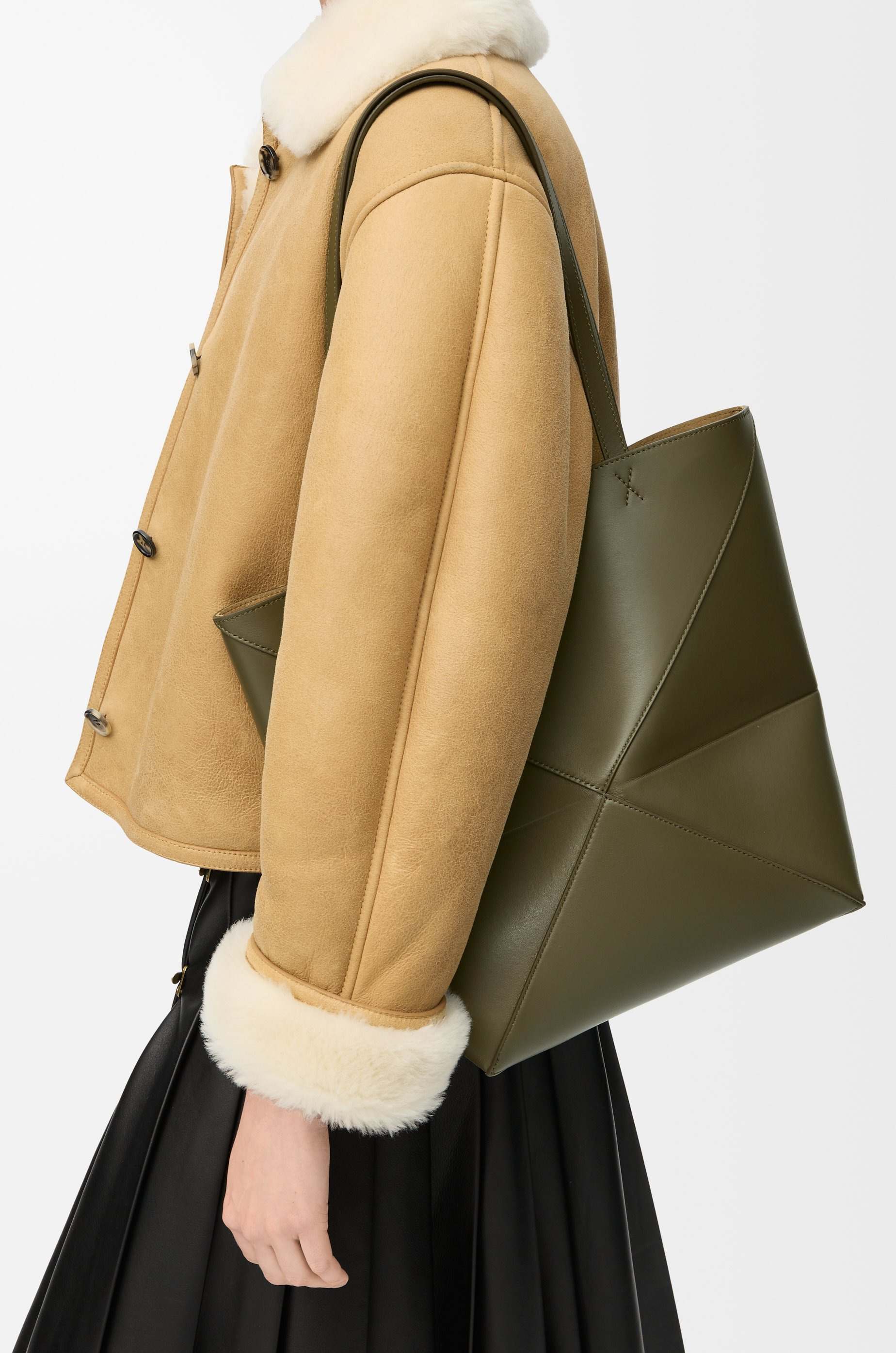 Puzzle Fold Tote in shiny calfskin - 2