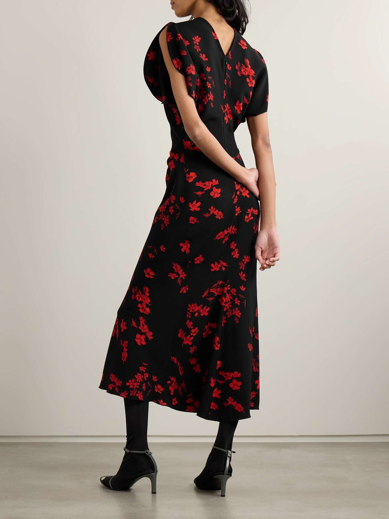 Gathered floral-print crepe midi dress - 3