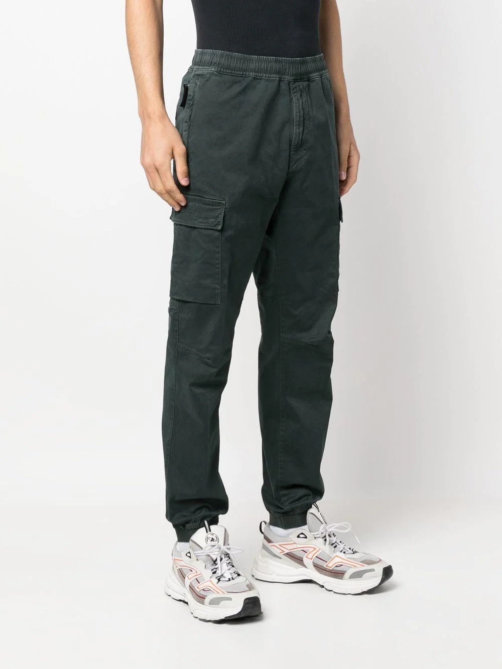 Compass-patch cargo trousers - 3