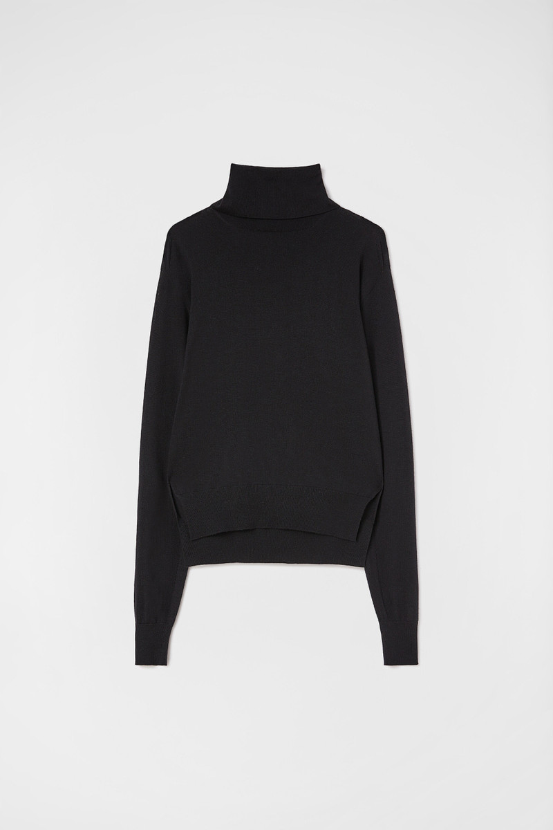 Sweater 1